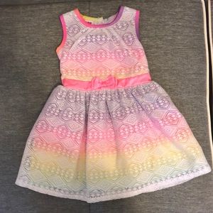 Perfect spring or Easter dress! Never worn!
